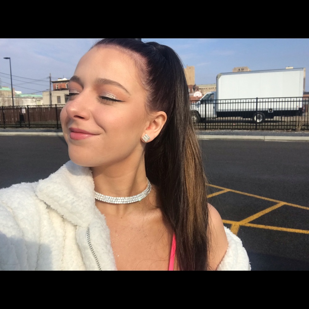 Sparkly Choker